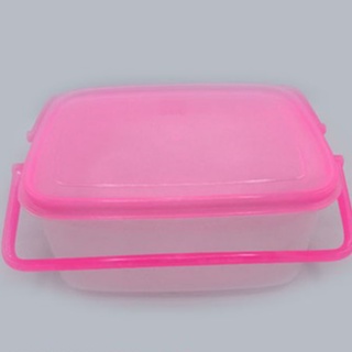 รหัสสินค้า : 822-1 กล่องเหลี่ยมกลางฝาสูญญากาศหูหิ้วใหญ่ SIZE : 20 X 29 X 13 CM.