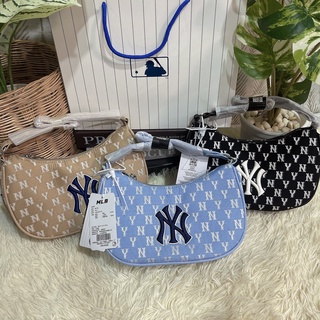 กระเป๋า mlb ทรง hobo ใส่โทรศัพท์ได้ทุกรุ่น ขนาด 9 นิ้ว