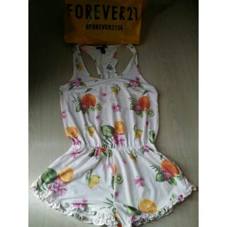 Forever21 จั๊มสูทผ้านุ่มป้ายห้อย ไซส์ M-L ป้าย 790 บาท ขายแค่ 270 บาท