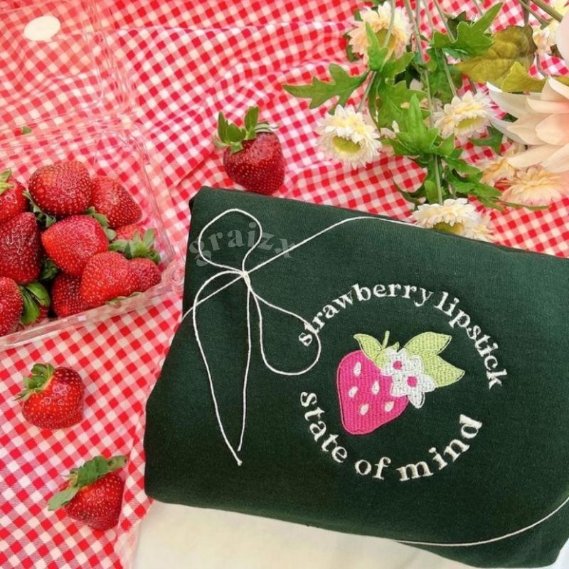 Graizx - 216 Strawberry Lipstick Adore You by Harry Styles Sweater