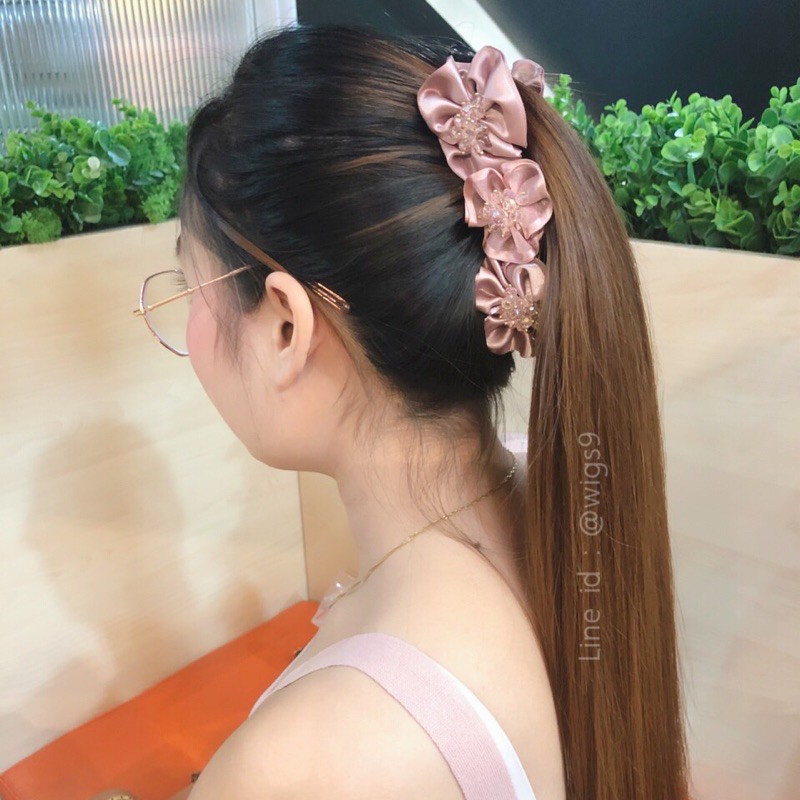 กิ๊บกล้วย กิ๊บกล้วยเกาหลี กิ๊บกล้วยแฟชั่นเกาหลี สีชมพู ขนาด 5 นิ้วริบบิ้นเกาหลีประดับคริสตัล งานแฮนด์เมด เกรดพรีเมียม