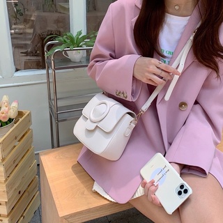 🍒กระเป๋า Becky bag 🍧 ทรงน่ารักมาก ยืนหนึ่งรุ่นนี้ต้องสีจมปูวว ใครชอบคุมโทนมีดำกับขาวให้เลือกน้า