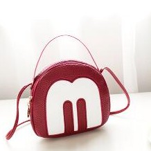 𝙂𝙄𝙉𝘼 กระเป๋าผ้าสะพายข้าง Mini  ！！ คุณภาพเกินราคา  ！！
