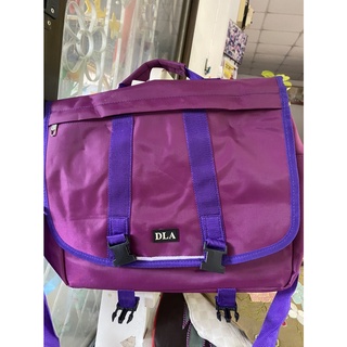 กระเป๋าเป้ สภาพใหม่เอี่ยม สีม่วง สวยมาก