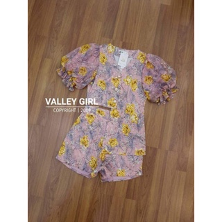 Valley Girl   size s อก 32-33 / 25-26 / 35-36