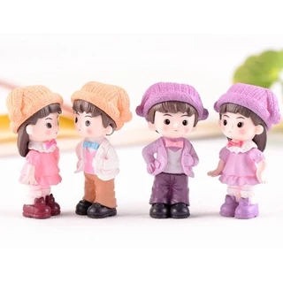 คู่หนุ่มสาวสุดหวาน [ เซต 2 ชิ้น ] ตุ๊กตาจิ๋ว โมเดลจิ๋ว แต่งสวน