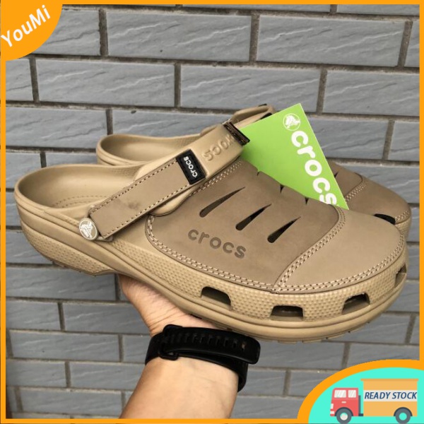 Crocs รองเท้าแตะลําลองสําหรับผู้ชาย Crocs