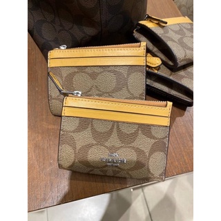 พร้อมส่ง แท้ 🇺🇸100% New Coach ใส่บัตร รุ่น MINI SKINNY ID CASE IN SIGNATURE CANVAS (COACH 88208) SILVER/KHAKI/HONEYCOMB