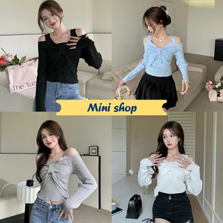 Mini shop🌸พร้อมส่ง🌸(11222) เสื้อเปิดไหล่มแขนยาว ดีเทลโบว์ตรงกลางน่ารักมาก