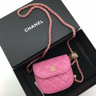 NEW CHANEL MINI PINK LAMBSKIN สายสะพายปรับสั้นยาวได้ ขนาด10×11cm
ราคา 68,675