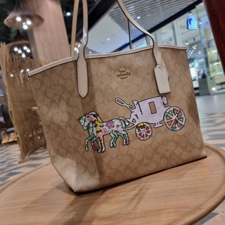 COACH CITY TOTE IN SIGNATURE CANVAS WITH HORSE AND CARRIAGE PATCHWORK GRAPHIC