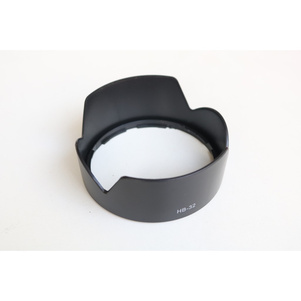 ฮู้ดเลนส์ HB-32  Hood Lens AF-S DX 18-140 mm. 18-105 mm.