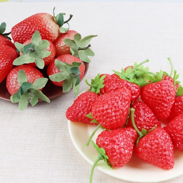 🍓สตอเบอรี่ปลอม สตอเบอร์รี่ งานสวย มีทั้งลูกเล็ก ลูกใหญ่ มีหลายเเบบให้เลือก ใช้เป็นพร็อบถ่ายรูปได้ แพค7ลูก และแพค20ลูก