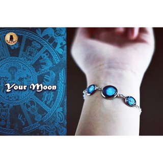 yourmoon แบบสายข้อมือ ลายเป็นพระจันทร์ประจำวันเกิด