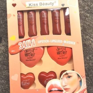 เซตของขวัญLove Love ❤3in1 Kiss beauty