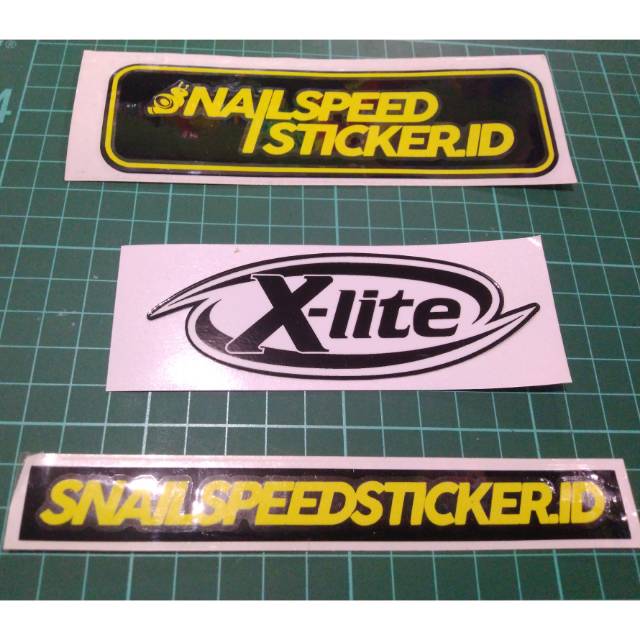 สติ๊กเกอร์หมวกกันน็อคโลโก้ XLITE 11 ซม.