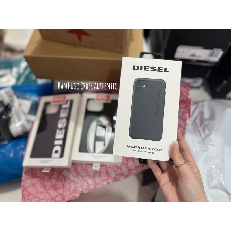 (ของแท้) เคส Diesel ip 11 หนังสีดํา