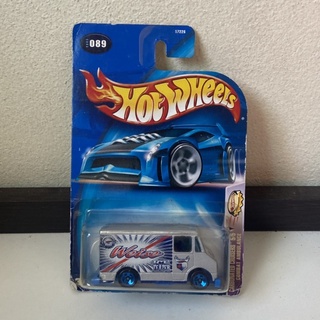 Hot Wheels Carbonated Cruisers Combat Ambulance 5/5