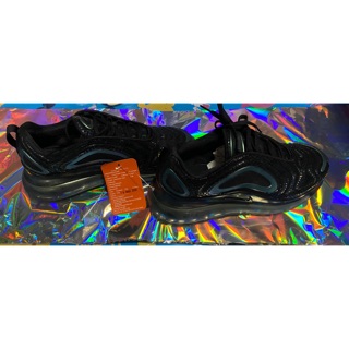 Nike Max 720 เบอร์ 40.5 เหมาะสำหรับเท้ายาว 24-25 ซม. ของแท้ 100% มือ1 อยู่ที่ 6,000 กว่า ราคานี้หาไม่ได้แล้วครับ