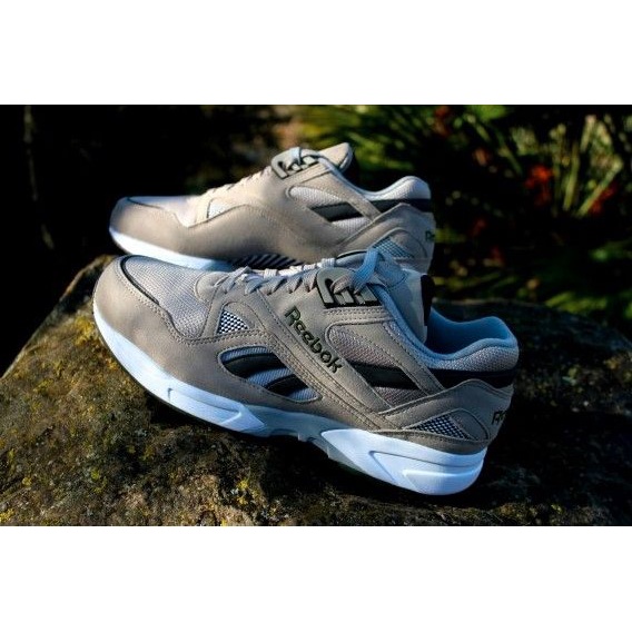 รองเท้าผ้าใบREEBOK PUMP GRAPHLITE MU CLASSIC Women's สำหรับผู้หญิง