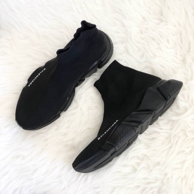balenciaga speed trainer triple black