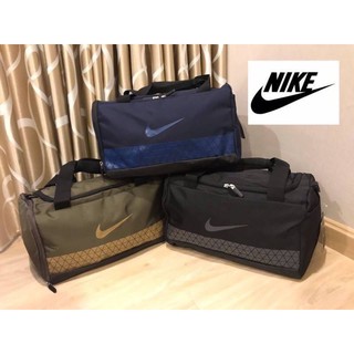 Nike luggage Bag กระเป๋าเดินทางขนาดกลาง