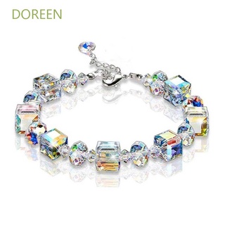 Doreen สร้อยข้อมือคริสตัลออสเตรียทําจากคริสตัลออสเตรียพร้อมลูกบาศก์คริสตัลสีโรแมนติกสําหรับสตรี