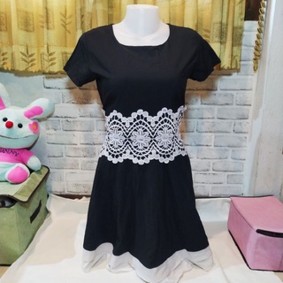 (พร้อมส่ง)​ ชุดเดรสสีดำ ผ้าพริ้ว ผูกเอว ไม่มีตำหนิ