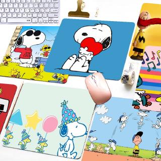 แผ่นรองเมาส์กันลื่นลายการ์ตูน Snoopy