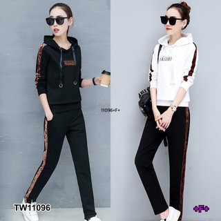 TwinsShopVip💗พร้อมส่ง TW11096 Set 2 ชิ้น เสื้อแขนยาวแถบกำมะหยี่มีหมวกฮู้ด + กางเกงขายาวแถบข้าง