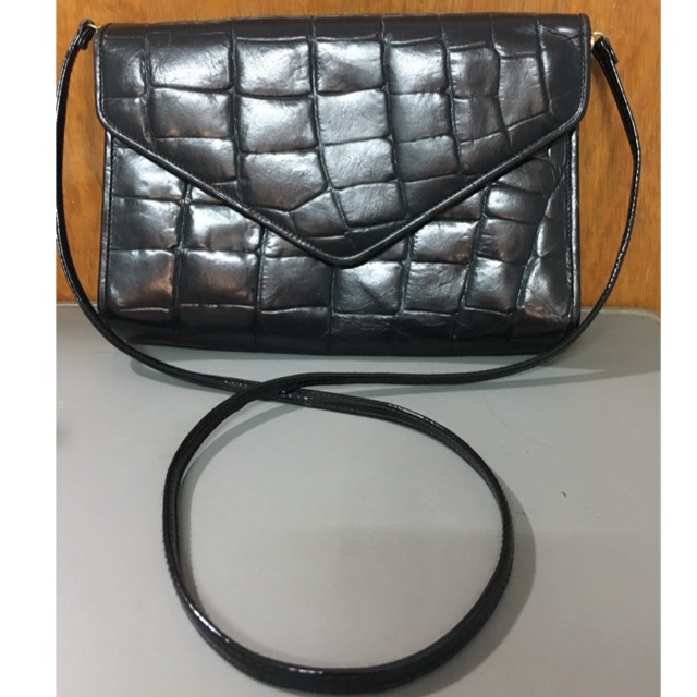 กระเป๋า AK Anne Klein