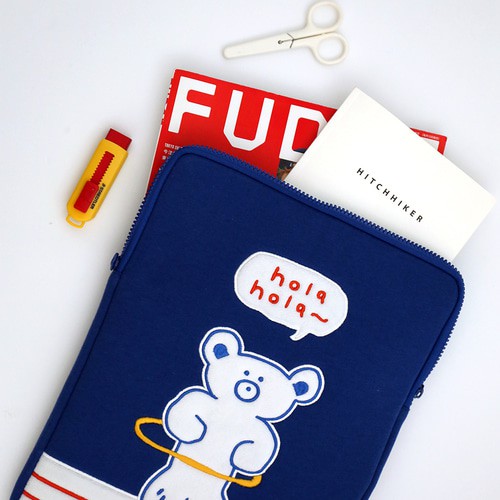 พร้อมส่ง Brunch Brother Gummy Friends Laptop Pouch 13-15" กระเป๋าใส่โน้ตบุ๊ค Romane