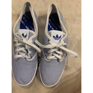 รองเท้าลำลองAdidas มือ2