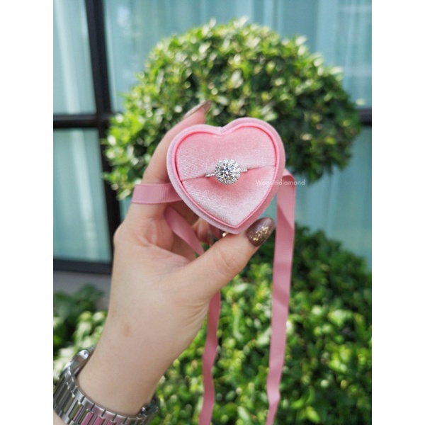 💍แหวนเพชรล้อม บริวารแน่นๆปังมากค่ะ ~ 💎เพชรสังเคราะห์ เหลี่ยม(H&A) นำเข้าเพชรเอง โรงงานทำเพชรแท้กว่า30ปี
