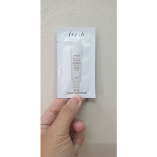 พร้อมส่ง Fresh soy face cleanser 4ml