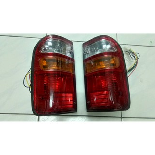 ไฟท้าย TOYOTA TIGER Ln166 ปี 2001-2004 D4D LN 166 ไทเกอร์ 3 สี