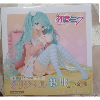 Hatsune Miku Original Casual Outfit Character Prize Figure เหลือพร้อมส่ง 1กล่อง เ