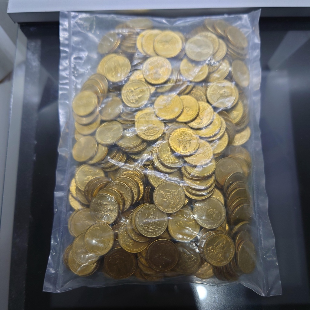 เหรียญยกถุง (400 เหรียญ) เหรียญ 25 สตางค์ สีทองเหลือง ที่ระลึก กาญจนา ไม่ผ่านใช้ พ.ศ. 2539
