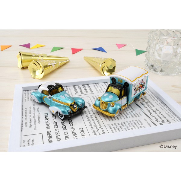 Tomica Disney Motors Seven & I special specification car "10th anniversary edition" sets -- July 26,