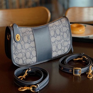 COACH SWINGER BAG IN SIGNATURE JACQUARD ((C0721))