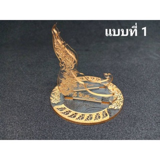 ฐานตั้งพระ อะคริลิค 6 ลาย 6x6 cm.