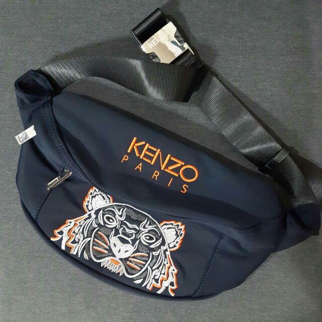 NEW ARRIVAL!! KENZO TIGER BELT BAG แท้💯outlet
กระเป๋าคาดอก/คาดเอวรุ่นล่าสุดจากแบรนด์ Kenzo