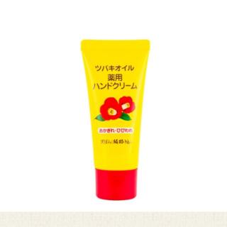 ครีมทามือญี่ปุ่น korobara tsubaki oil medicated hand cream