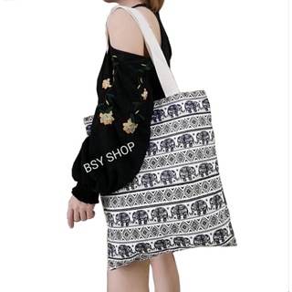 กระเป๋าสะพาย ผ้าแคนวาส 14.5×16.5 นิ้ว ซับอย่างดีทั้งใบ มีซิบปาก มีช่องซิบด้านในกระเป๋า