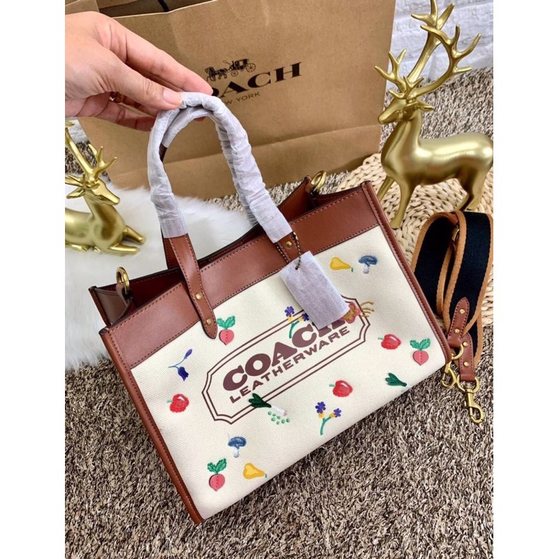 COACH FIELD TOTE 30 WITH GARDEN EMBROIDERY  ((C2773))