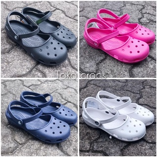 รองเท้าแตะ Crocs karin สําหรับผู้หญิง