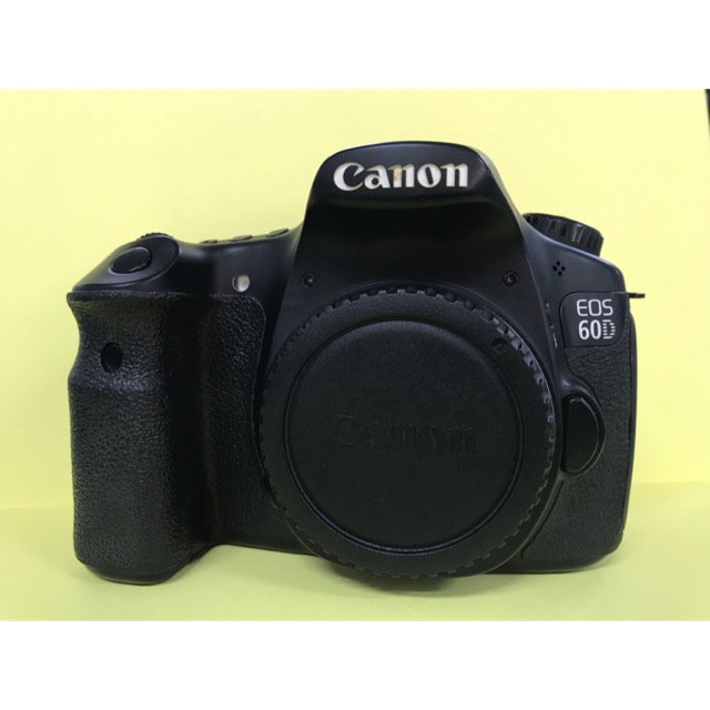 กล้องcanon60dพร้อมเลนส์18-135 แบต1ก้อน ที่ชาต1เครื่อง มือสอง