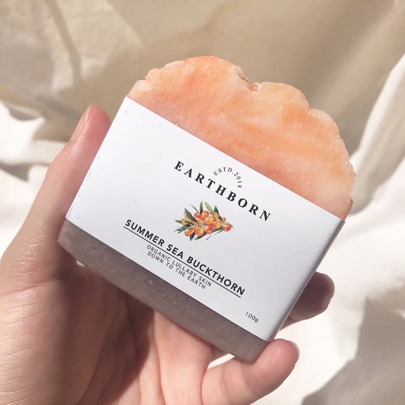 [ ส่งฟรี ] สบู่ Earthborn • Summer see buckthorn • สูตรลดรอยสิว • ผิวแพ้ง่าย • แถมตาข่าย !!