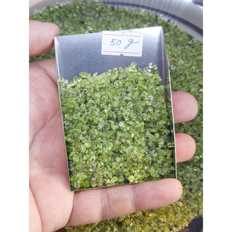 เพอริดอท สีเขียวๆเนื้อใสๆ (Peridot) ขนาด 50 กรัม ราคา 89 บาท ขนาด 100 กรัม ราคา 159 บาท
