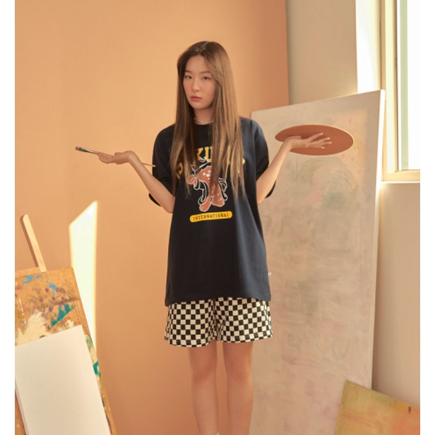 ISTKUNST X Seulgi / ARCH THUNDER BEAR TEE - navy, gray / T-shirt short sleeves sleeve red velvet Kpop idol Korean fashion